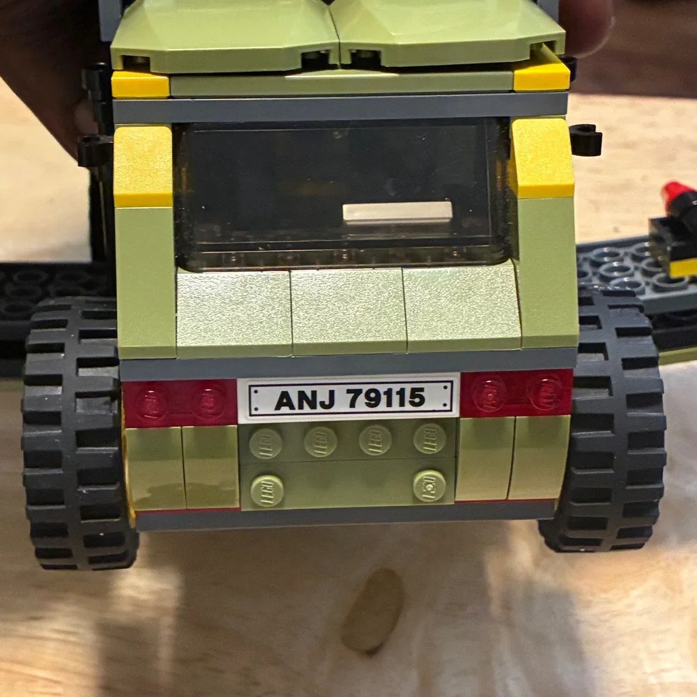 LEGO TMNT 79115 Turtle Van Takedown Raphael Vern Van 99% Complete READ